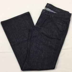 NWT 7 FAMK The LEXIE! 32”x31”